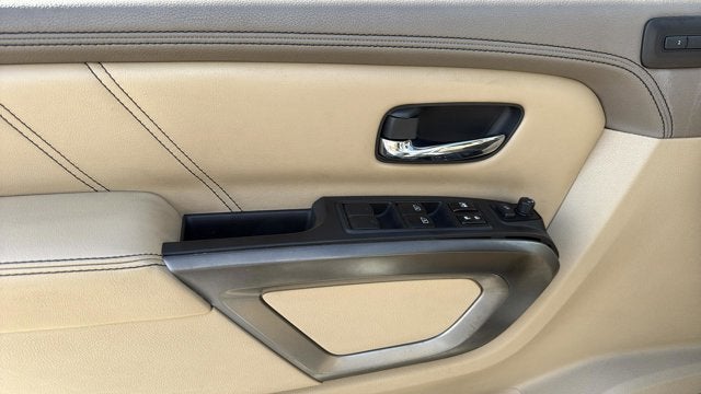 2015 Nissan Armada Platinum