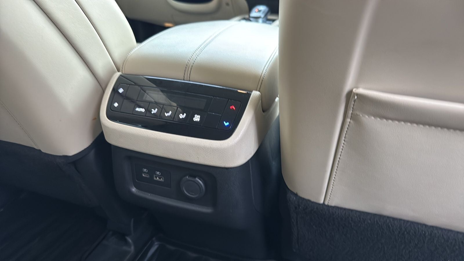 2022 INFINITI QX60 LUXE