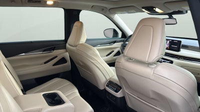 2022 INFINITI QX60 LUXE