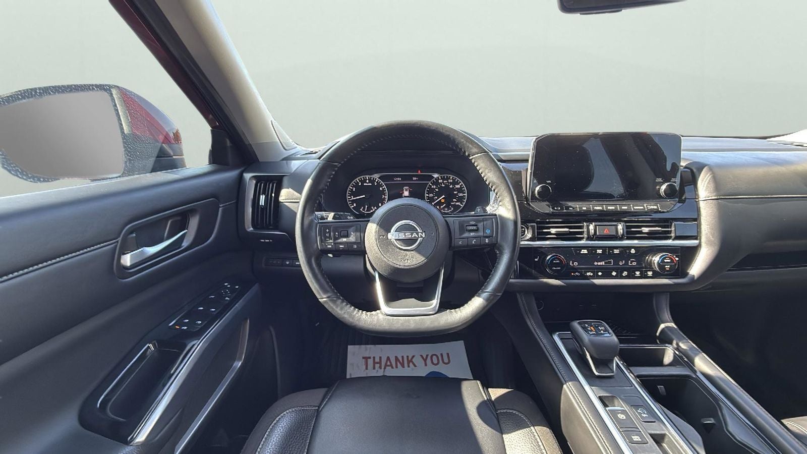 2023 Nissan Pathfinder SL