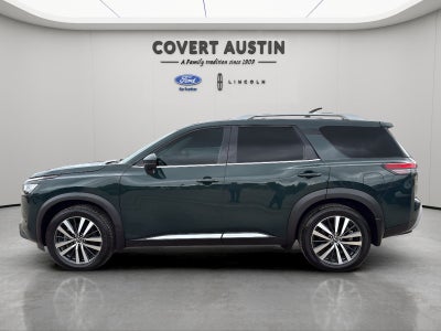 2022 Nissan Pathfinder Platinum