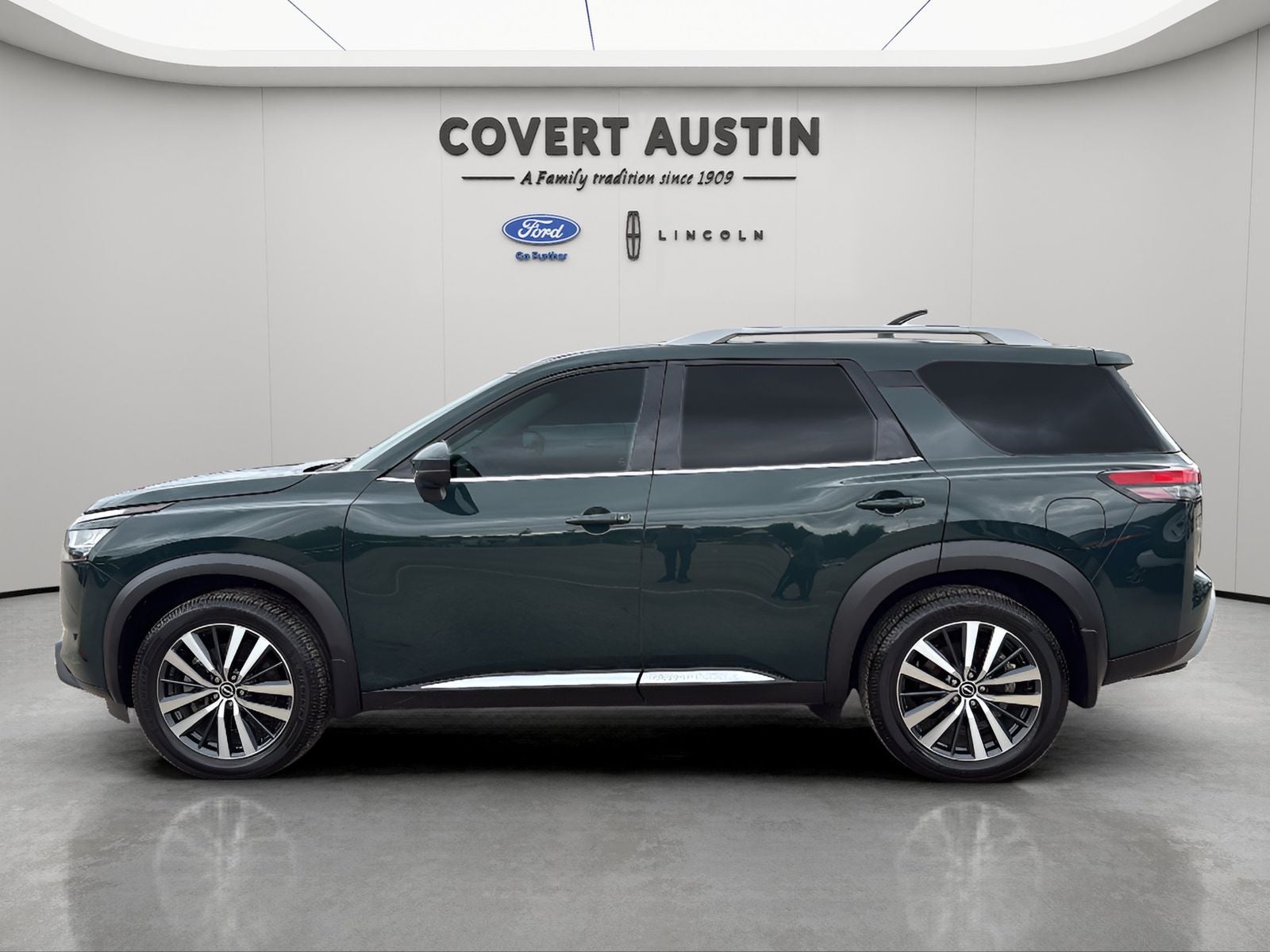 2022 Nissan Pathfinder Platinum
