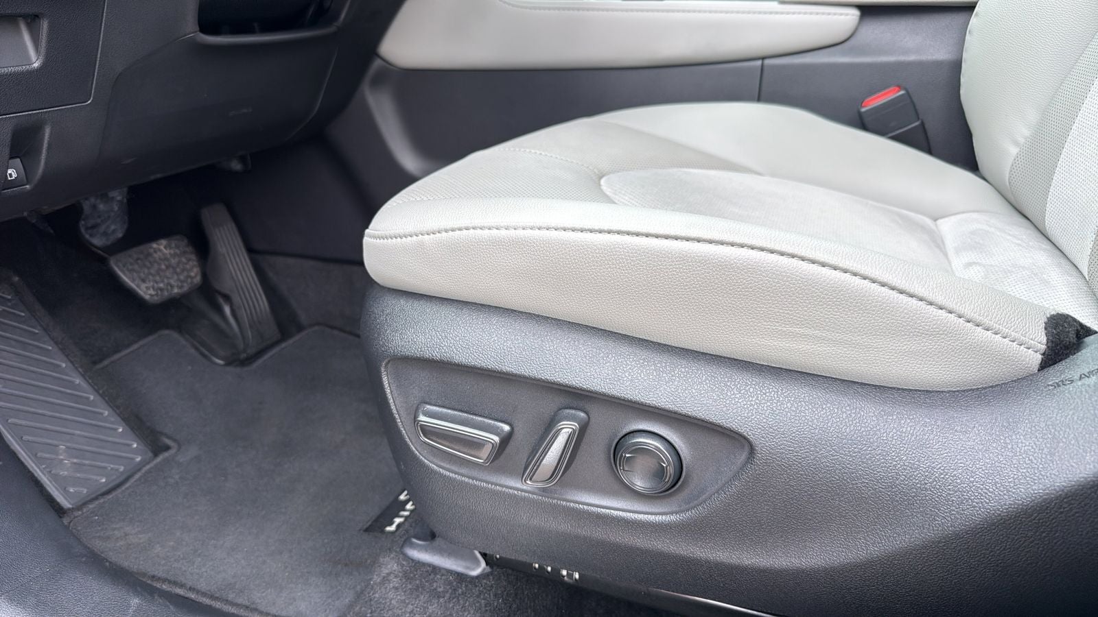 2025 Toyota Grand Highlander Hybrid MAX Platinum