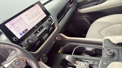 2025 Toyota Grand Highlander Hybrid MAX Platinum