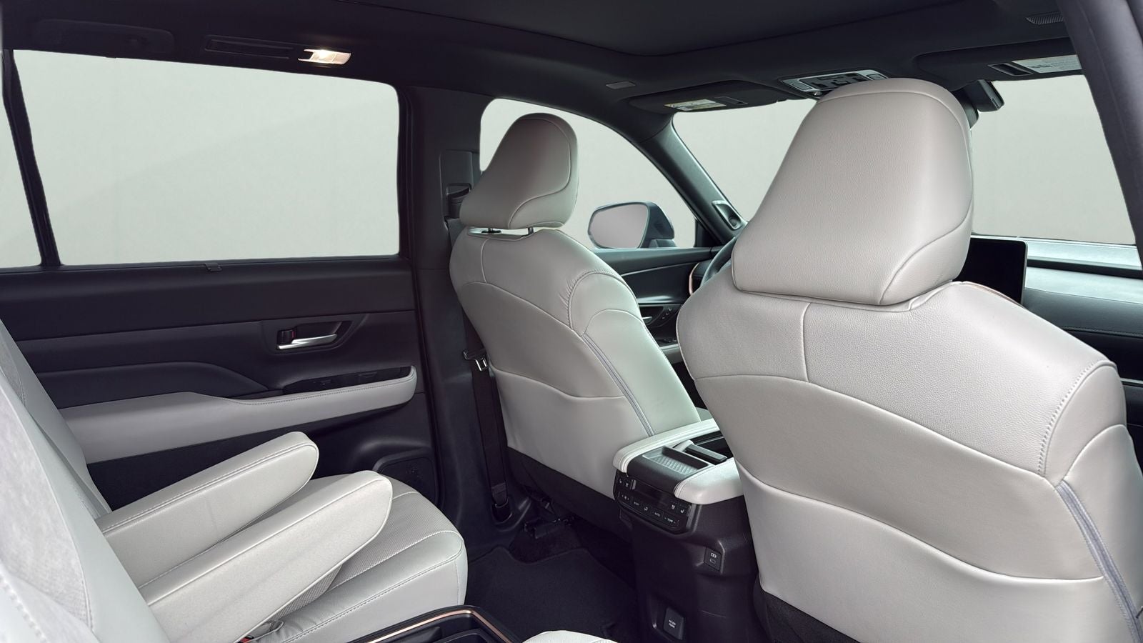 2025 Toyota Grand Highlander Hybrid MAX Platinum