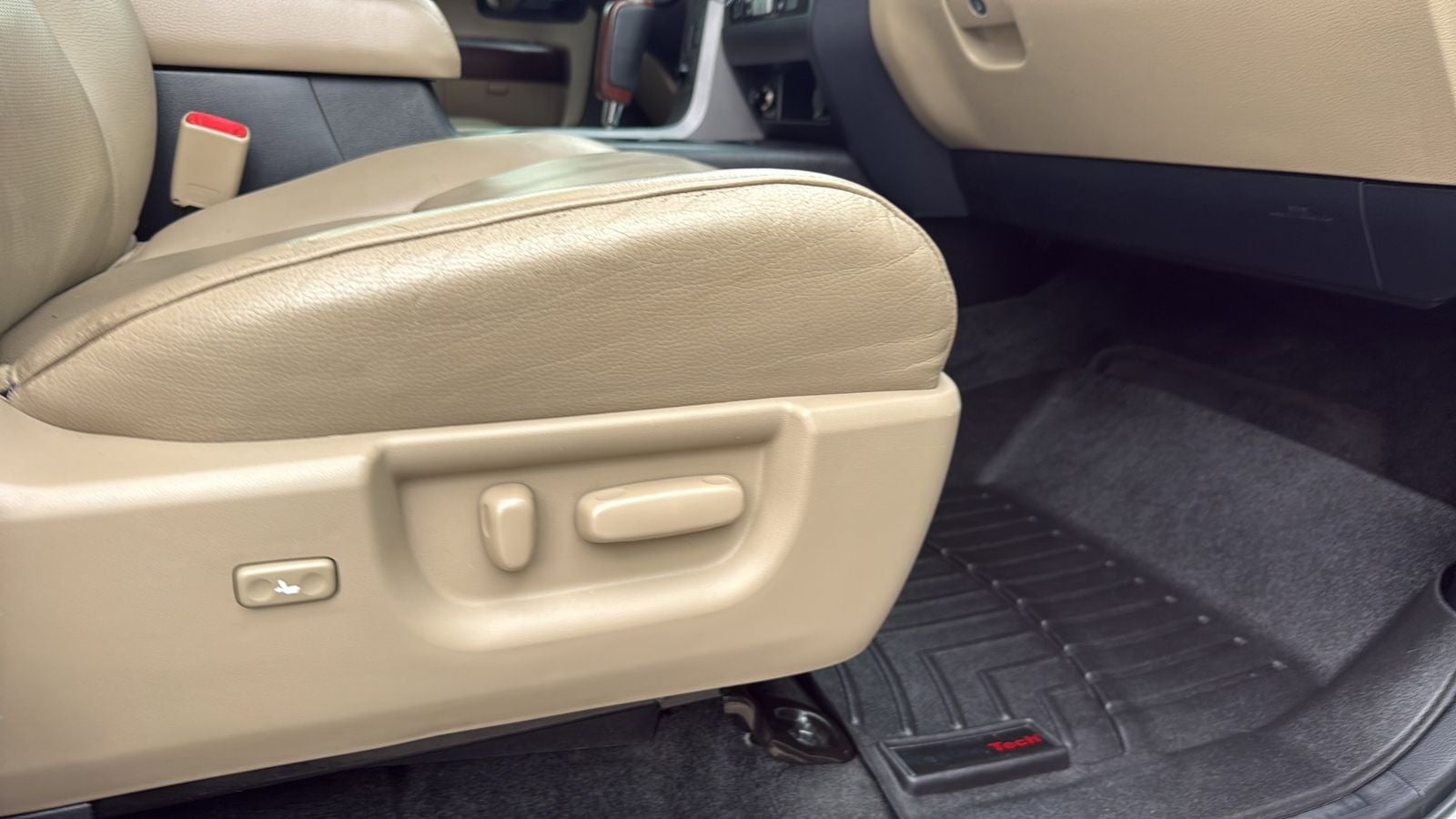 2014 Toyota Sequoia Platinum