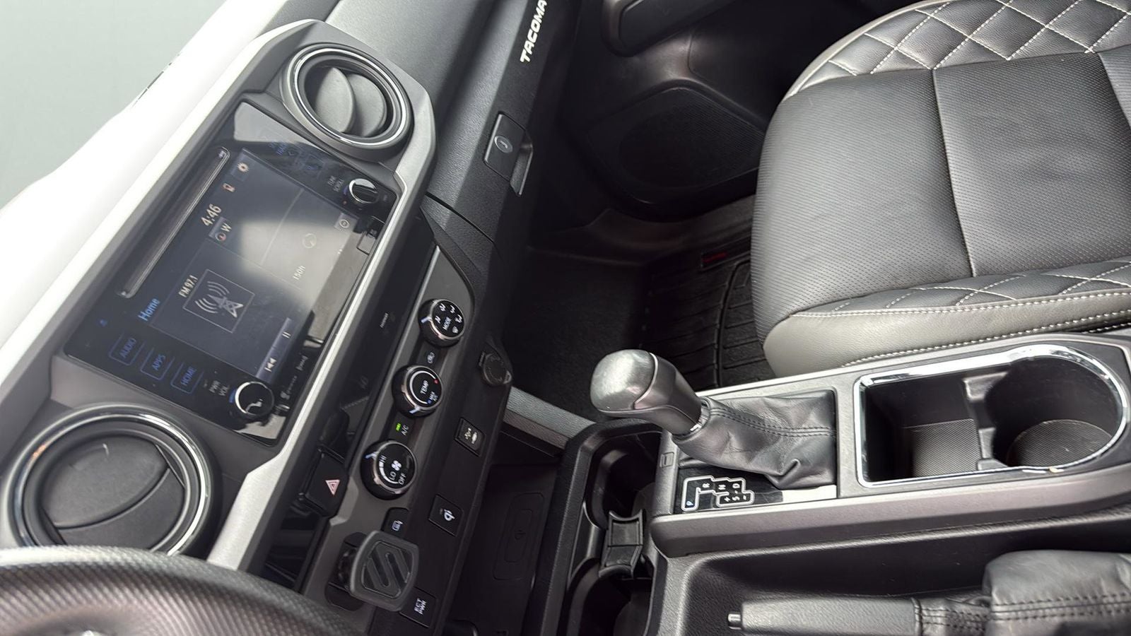 2017 Toyota Tacoma SR5 V6