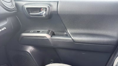 2017 Toyota Tacoma SR5 V6