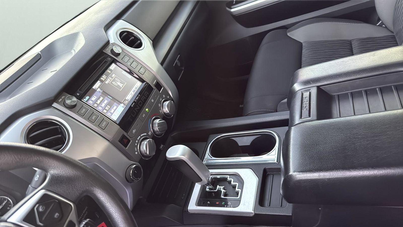 2017 Toyota Tundra SR5