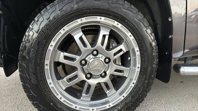 2017 Toyota Tundra SR5