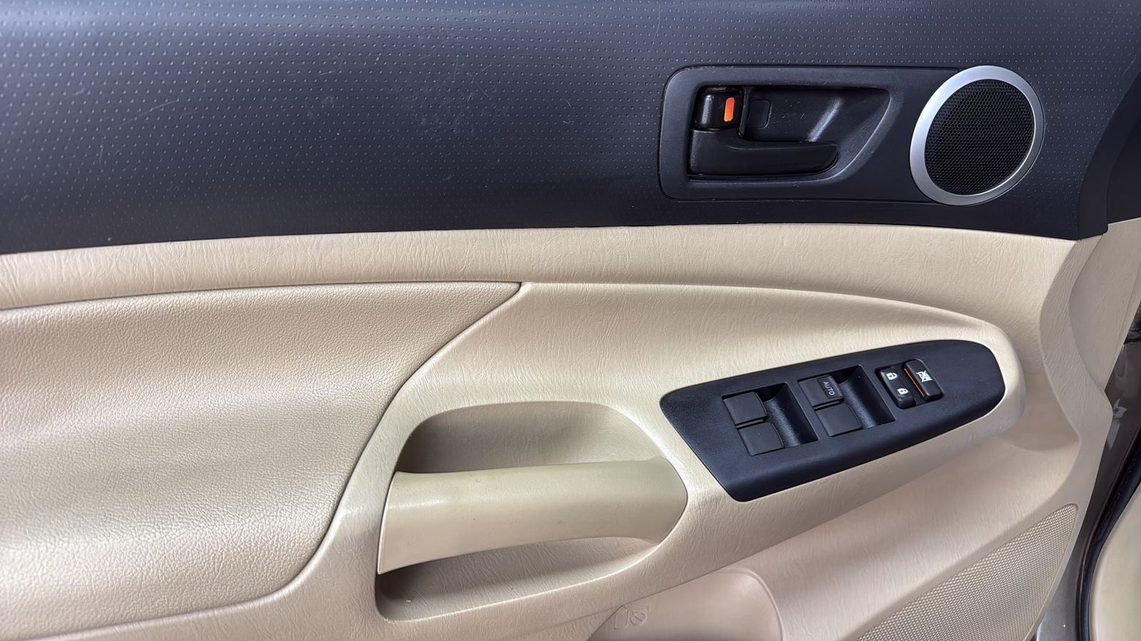 2012 Toyota Tacoma PreRunner V6