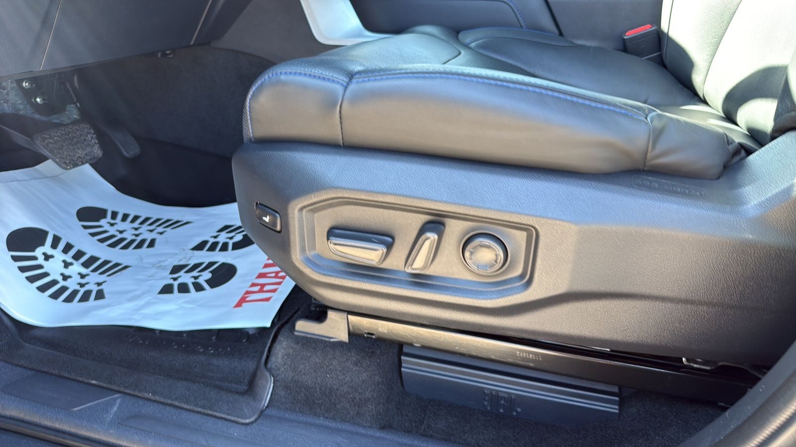 2023 Toyota Tundra Hybrid Platinum