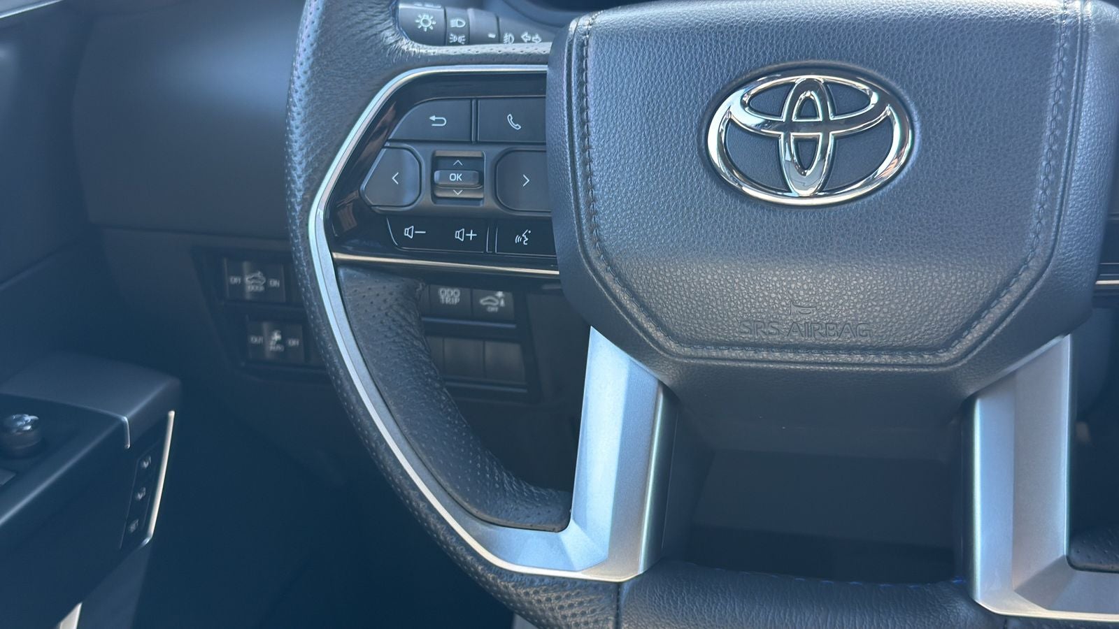 2023 Toyota Tundra Hybrid Platinum