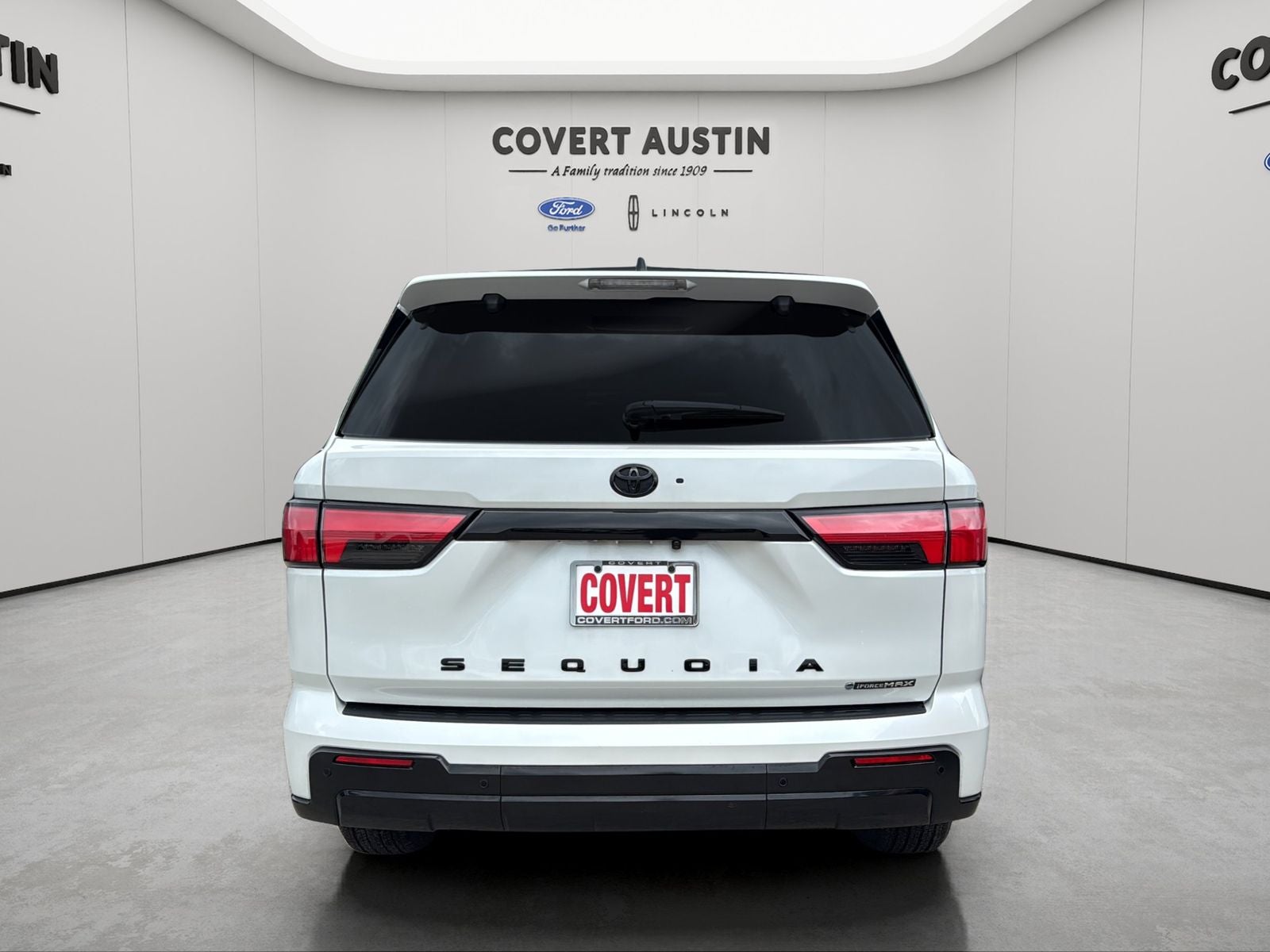 2025 Toyota Sequoia Platinum