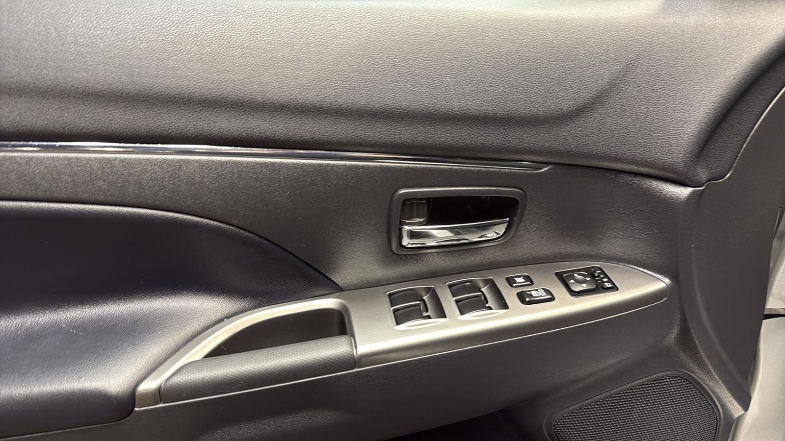 2025 Mitsubishi Outlander Sport 2.0 SE