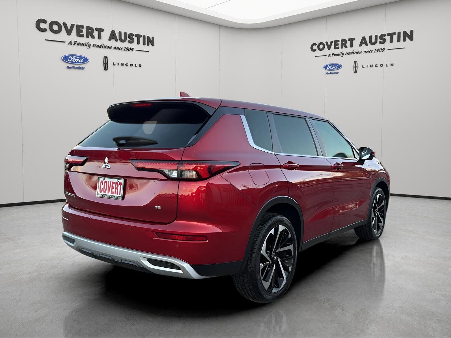 2024 Mitsubishi Outlander SE