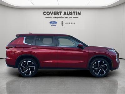 2024 Mitsubishi Outlander SE