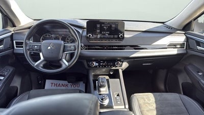 2024 Mitsubishi Outlander SE