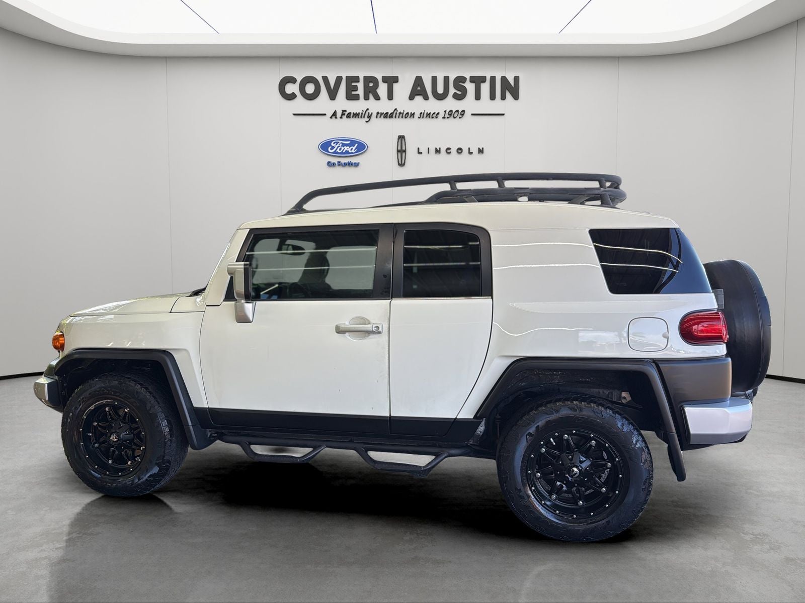 2011 Toyota FJ Cruiser Base