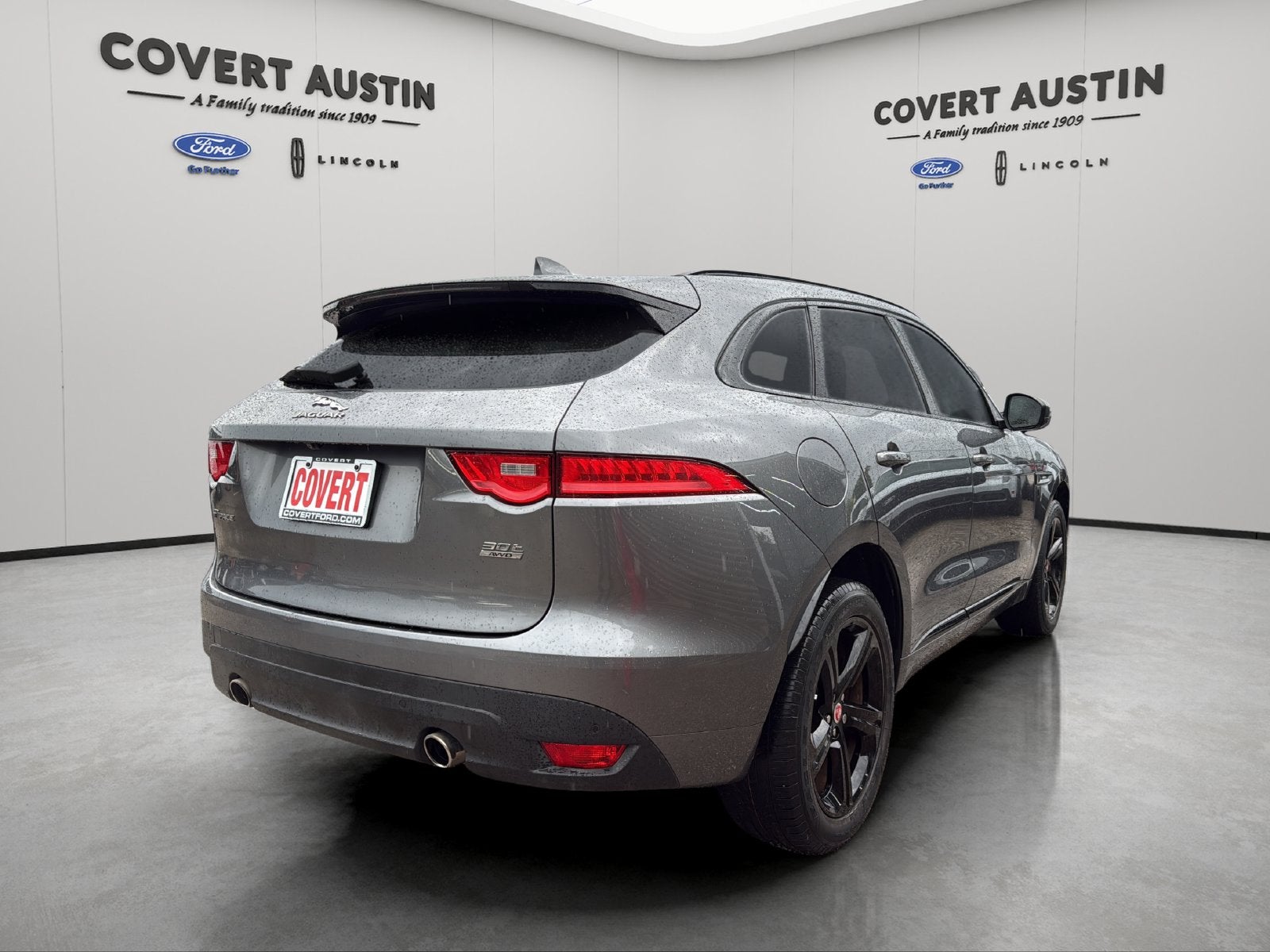 2018 Jaguar F-PACE 30t R-Sport