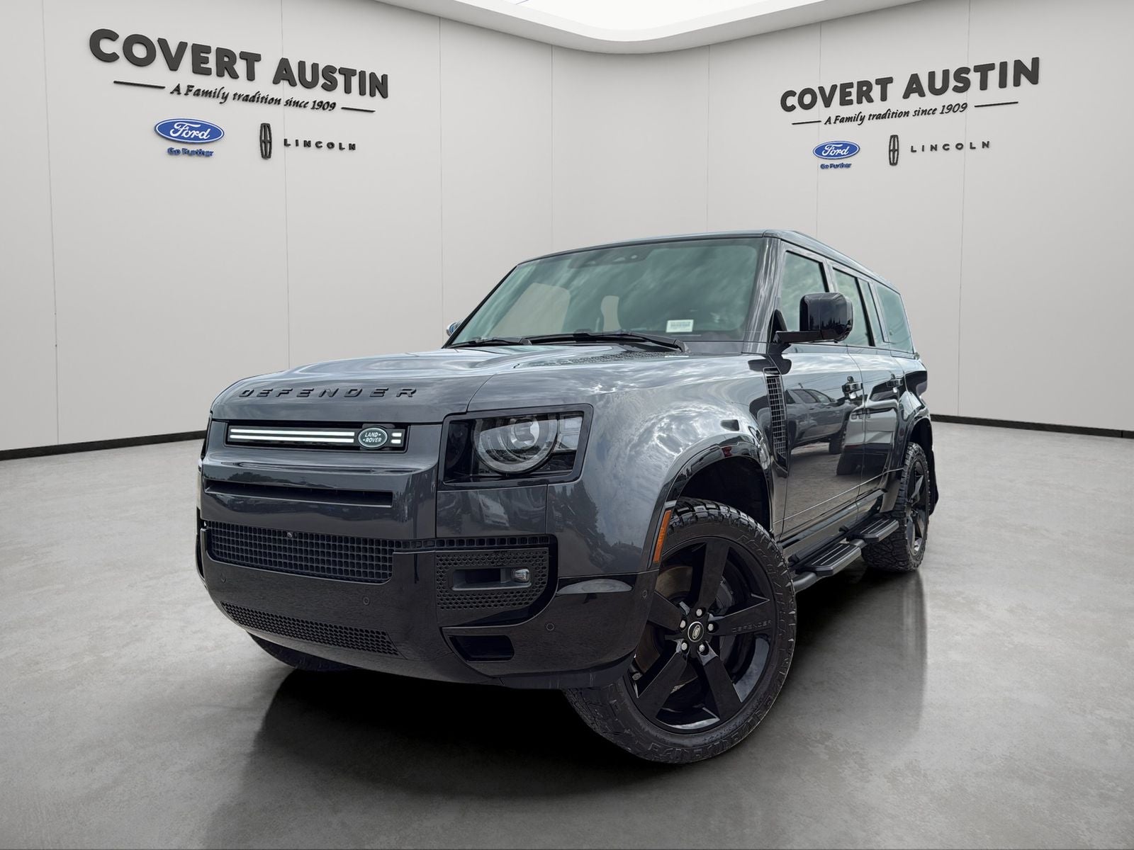 2024 Land Rover Defender 130 X-Dynamic SE