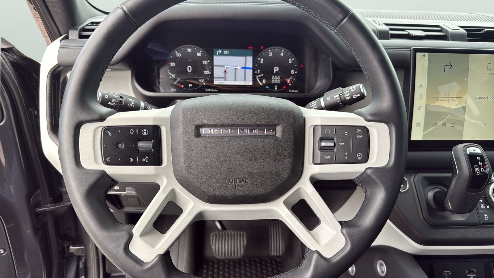 2024 Land Rover Defender 130 X-Dynamic SE