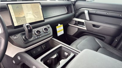 2024 Land Rover Defender 130 X-Dynamic SE