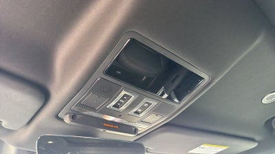 2024 Land Rover Defender 130 X-Dynamic SE