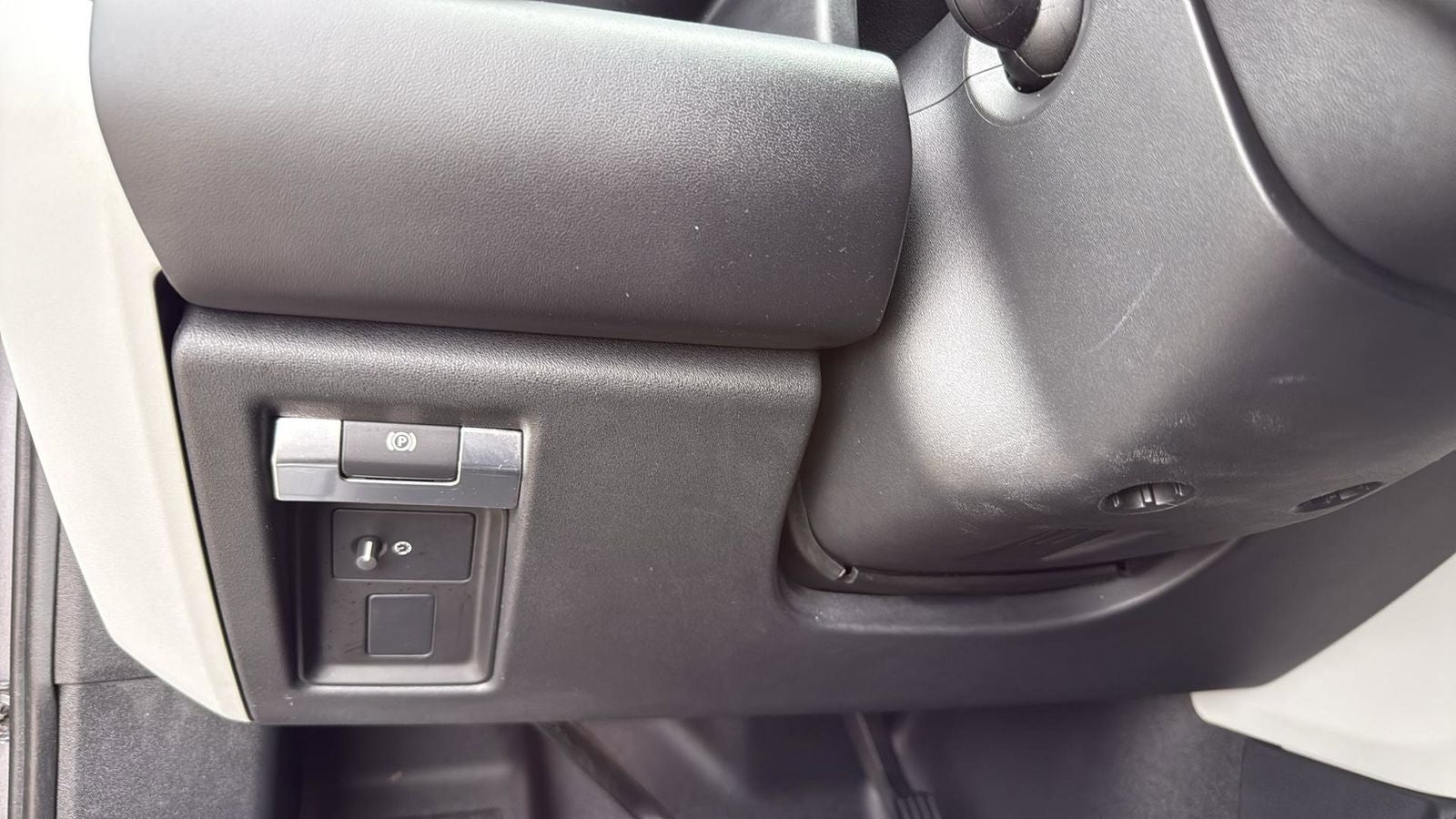 2020 Land Rover Defender 110 First Edition