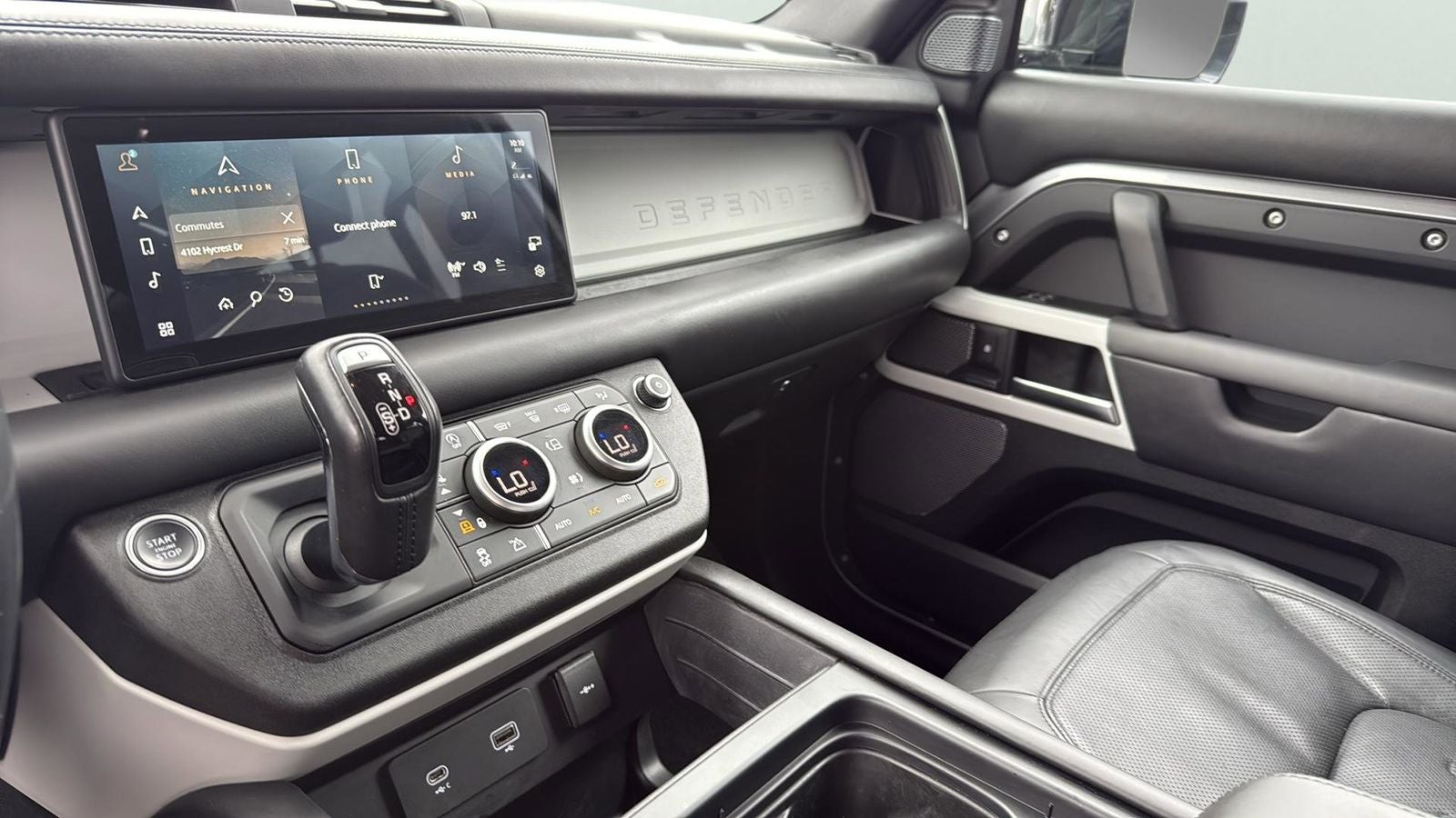 2020 Land Rover Defender 110 First Edition