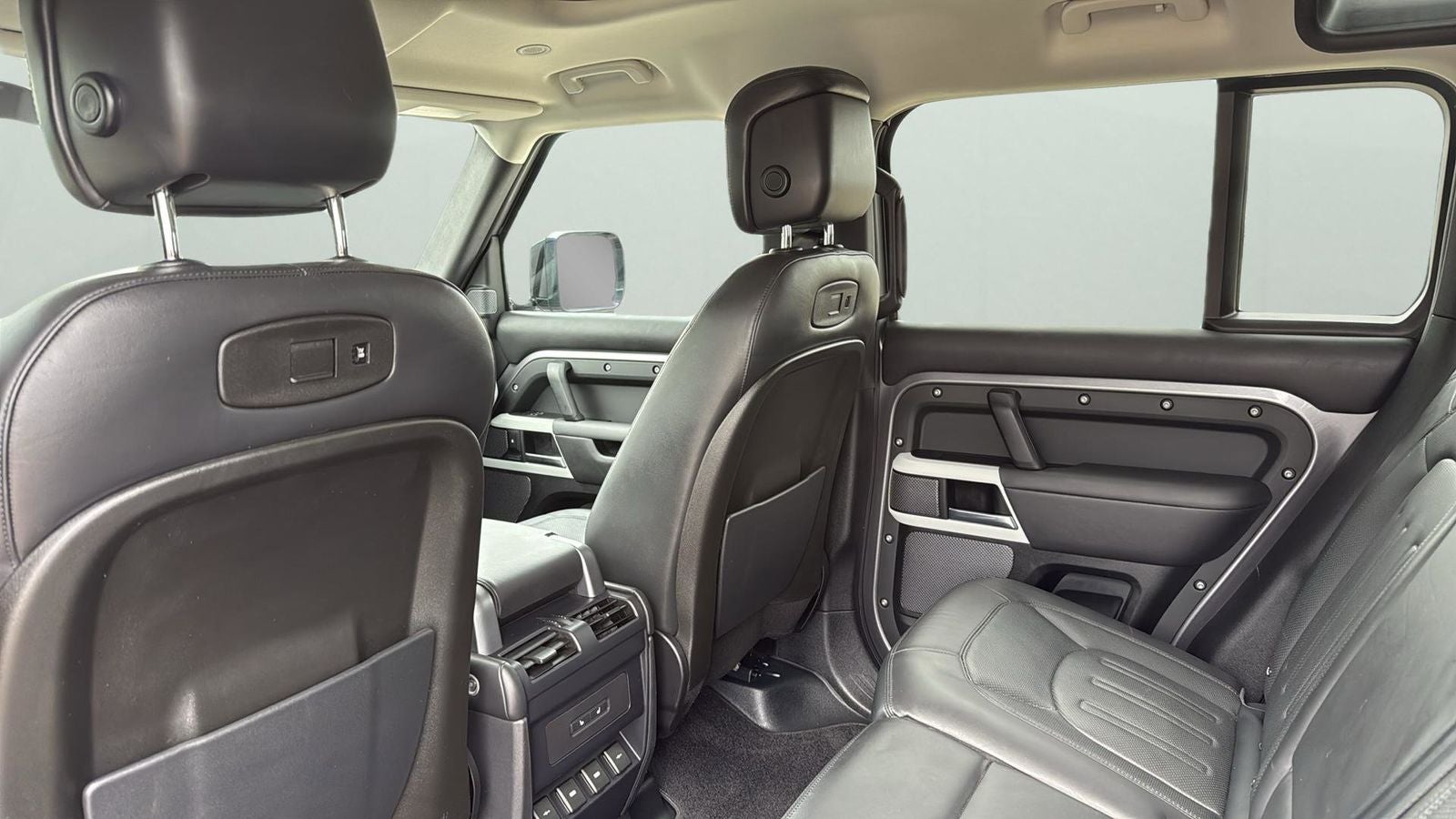 2020 Land Rover Defender 110 First Edition