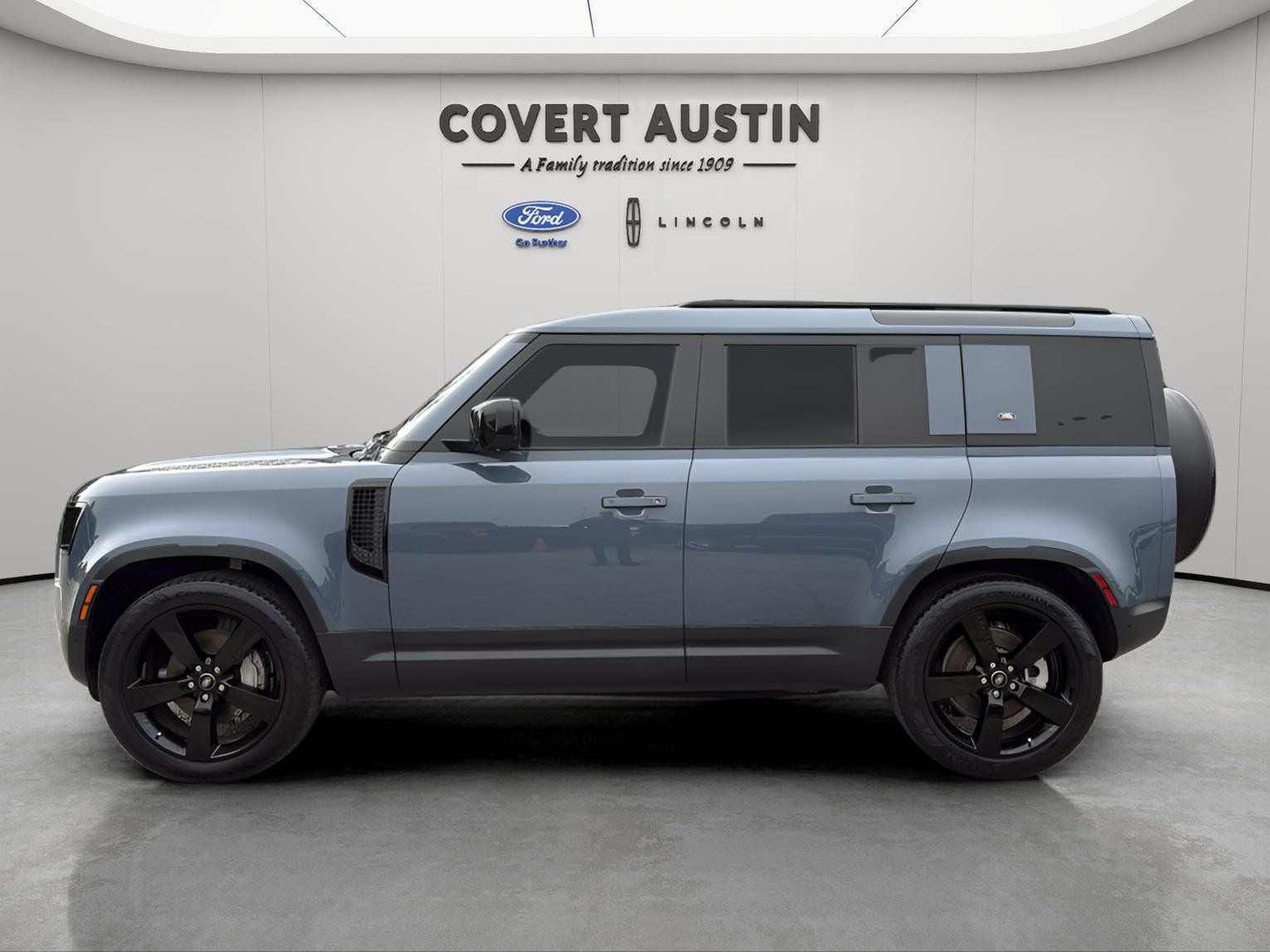 2020 Land Rover Defender 110 SE