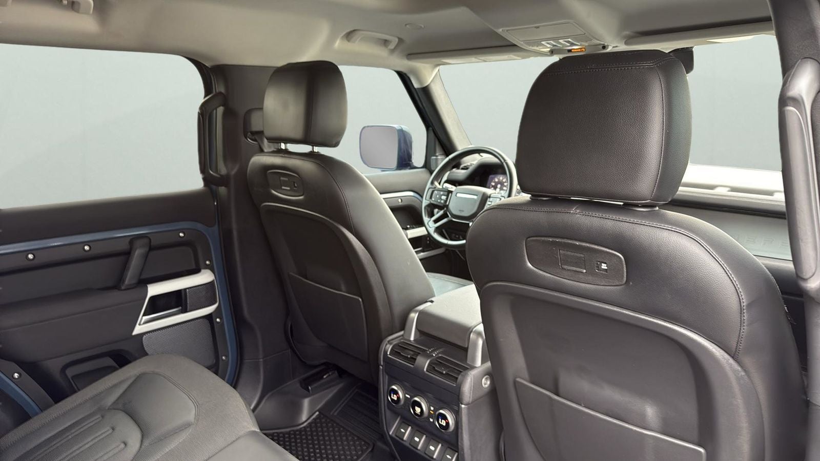 2020 Land Rover Defender 110 SE