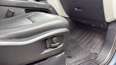 2020 Land Rover Defender 110 SE