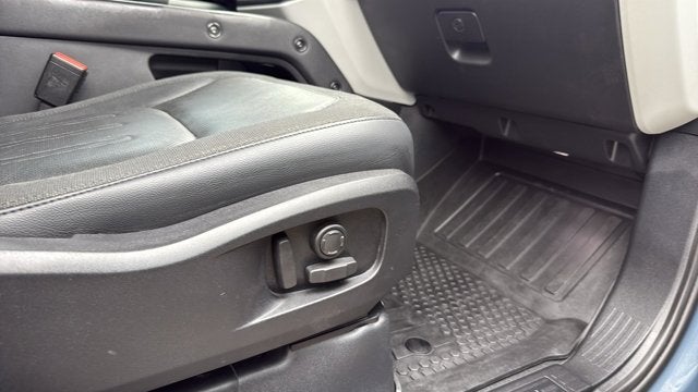 2020 Land Rover Defender 110 SE