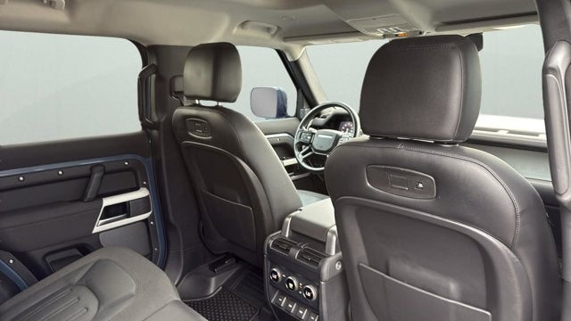 2020 Land Rover Defender 110 SE