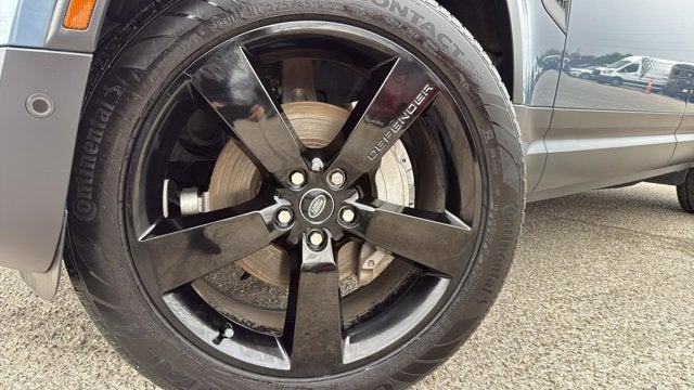 2020 Land Rover Defender 110 SE