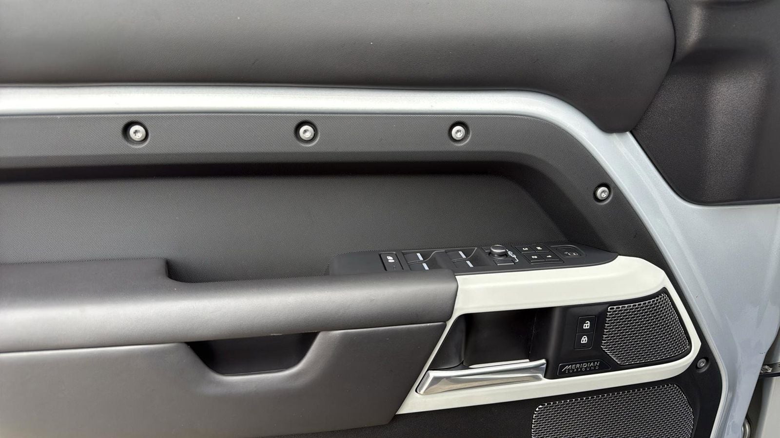 2022 Land Rover Defender 110 XS Edition