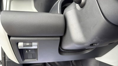 2022 Land Rover Defender 110 XS Edition