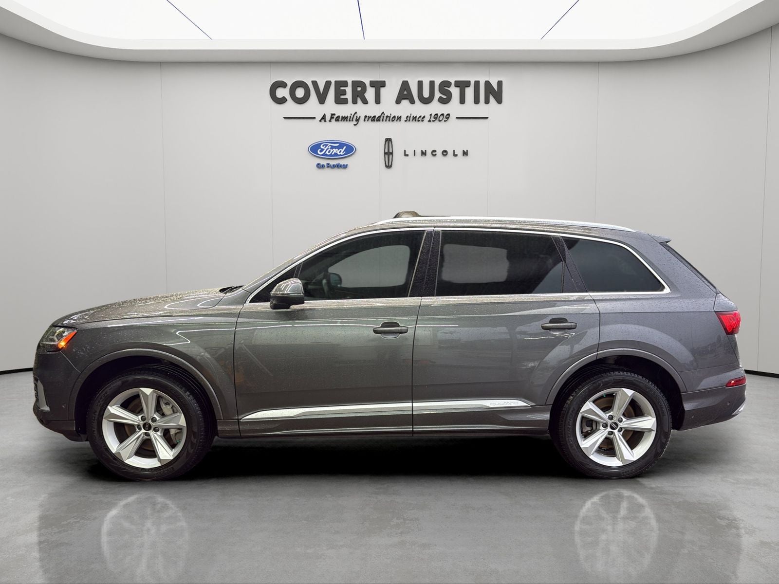 2022 Audi Q7 45 Premium Plus quattro