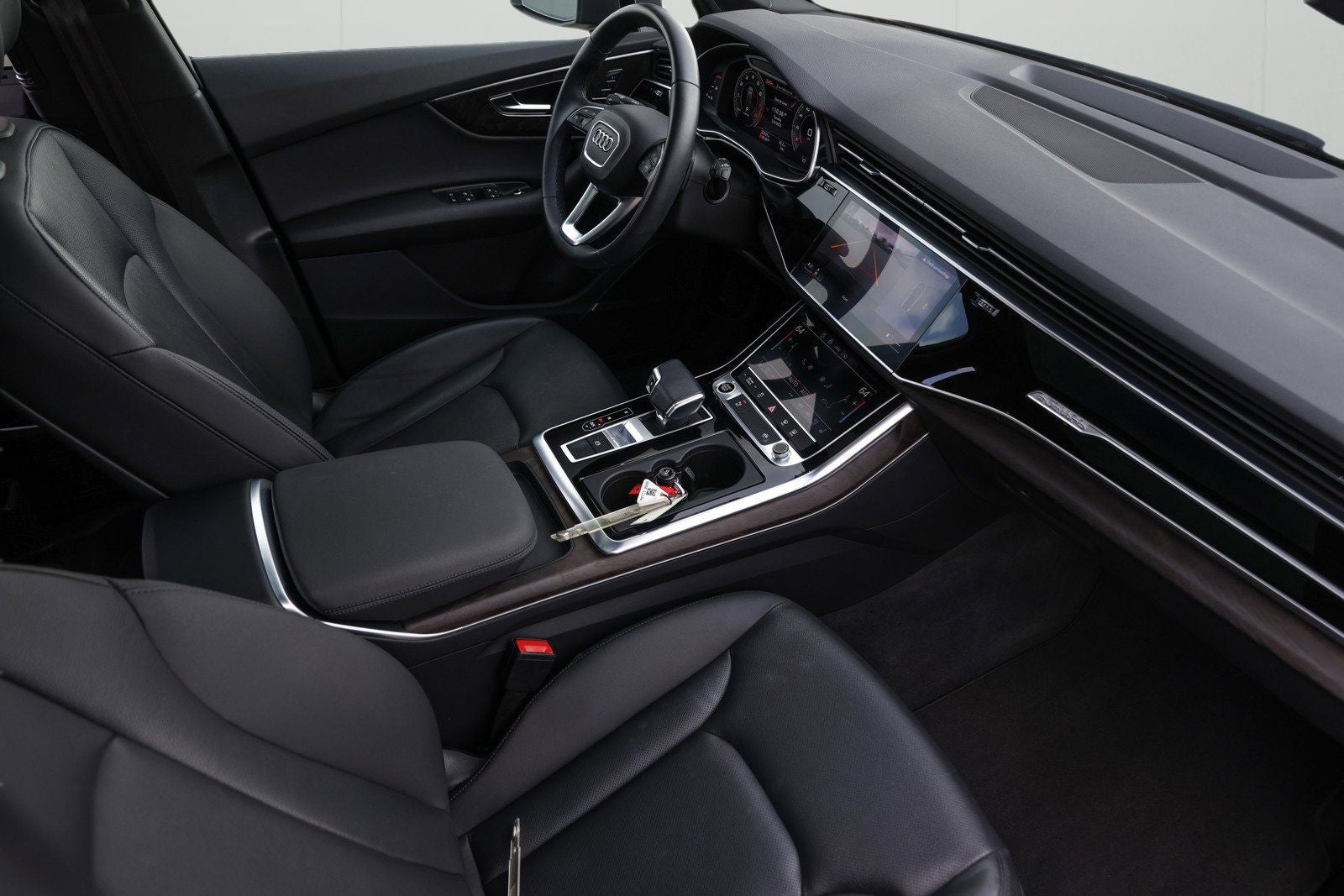 2022 Audi Q7 45 Premium Plus quattro