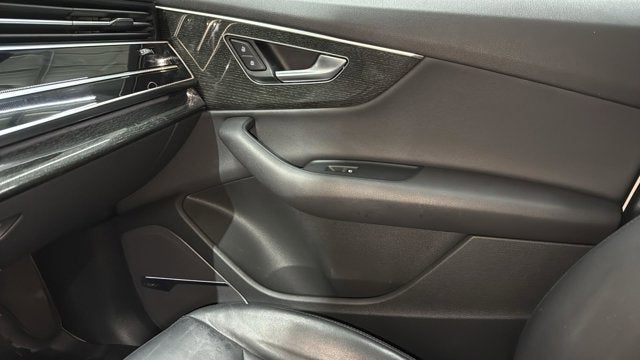 2020 Audi Q7 55 Premium Plus quattro