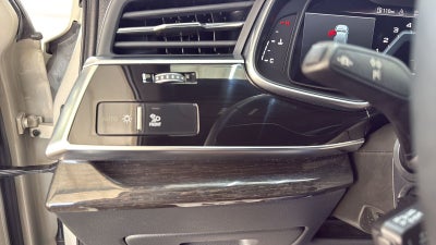 2022 Audi Q7 55 Prestige quattro