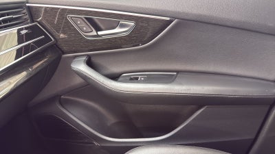 2022 Audi Q7 55 Prestige quattro