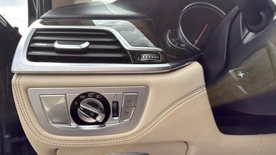 2019 BMW 7 Series 740i
