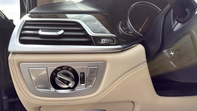 2019 BMW 7 Series 740i
