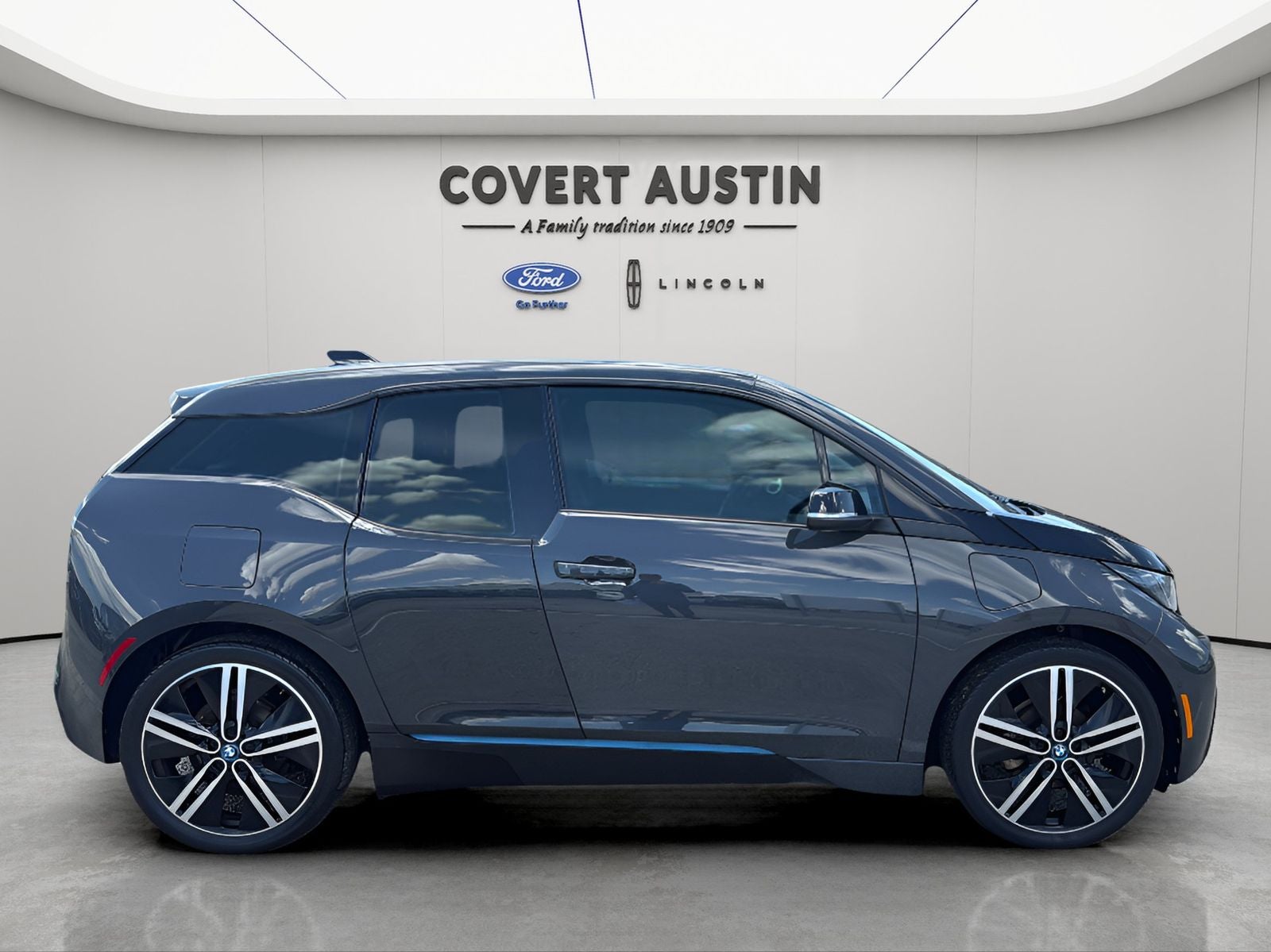 2015 BMW i3 with Range Extender