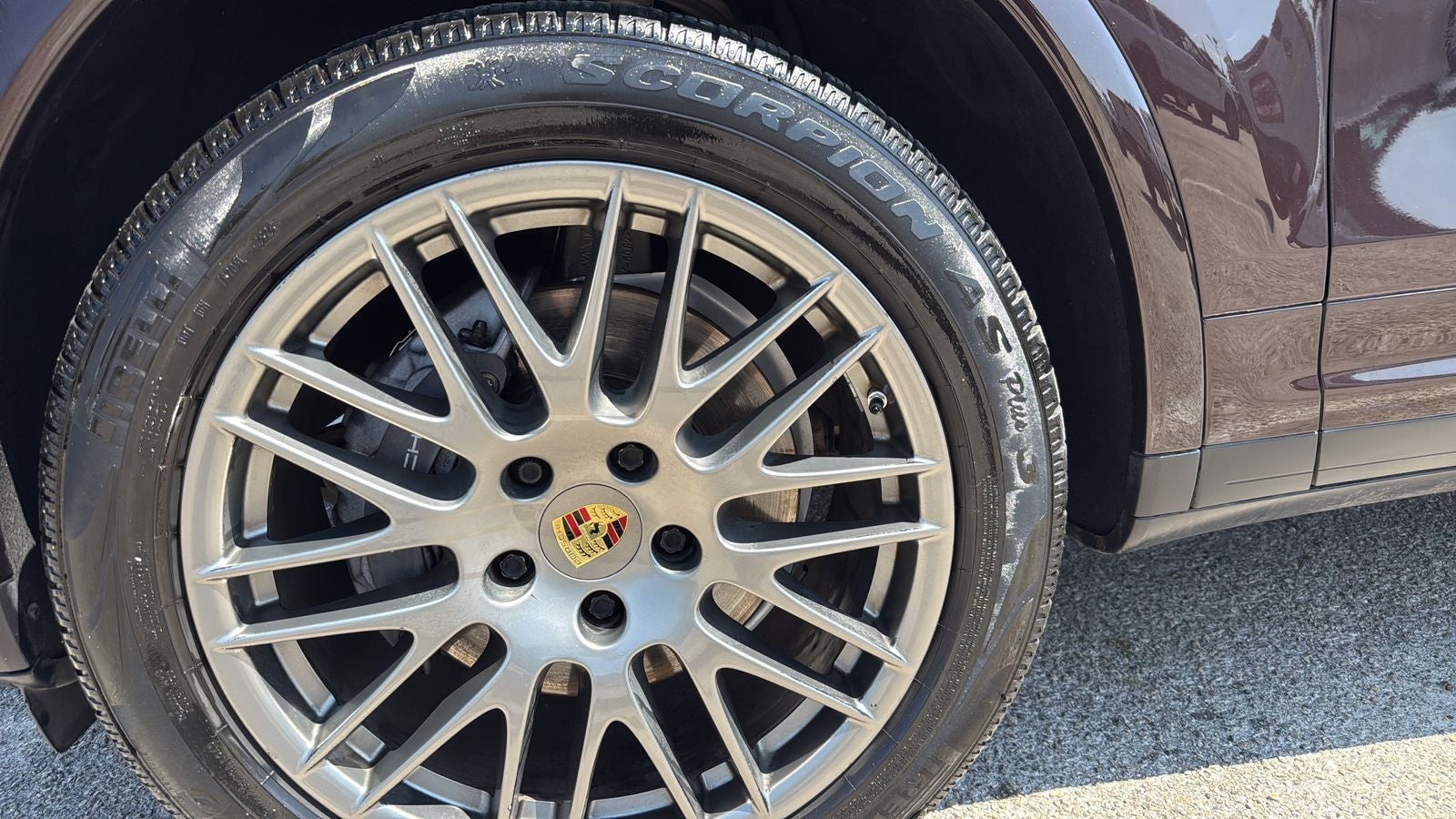 2017 Porsche Cayenne Platinum Edition