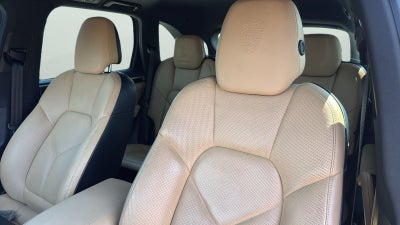 2017 Porsche Cayenne Platinum Edition