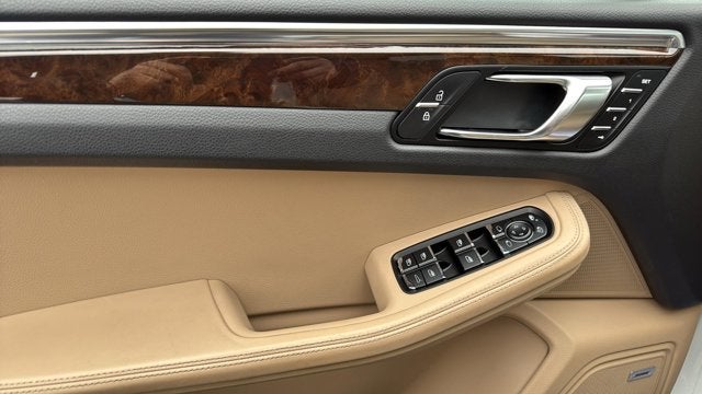 2020 Porsche Macan Base